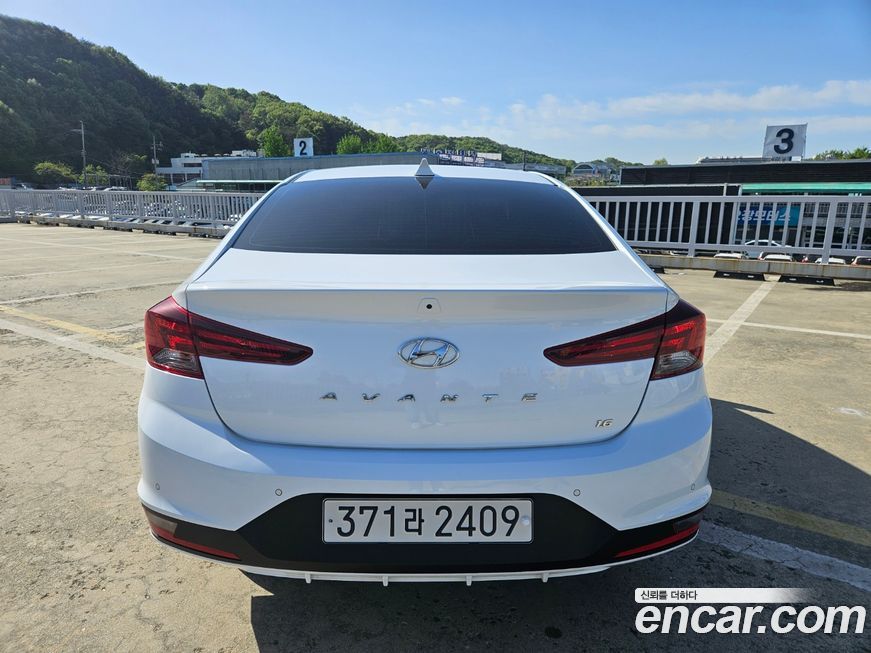 Hyundai AVANTE 2020