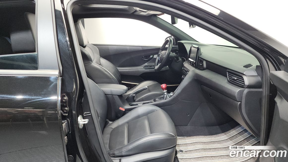 Hyundai Veloster 2019