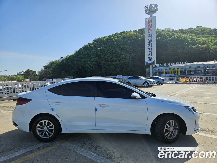 Hyundai AVANTE 2020