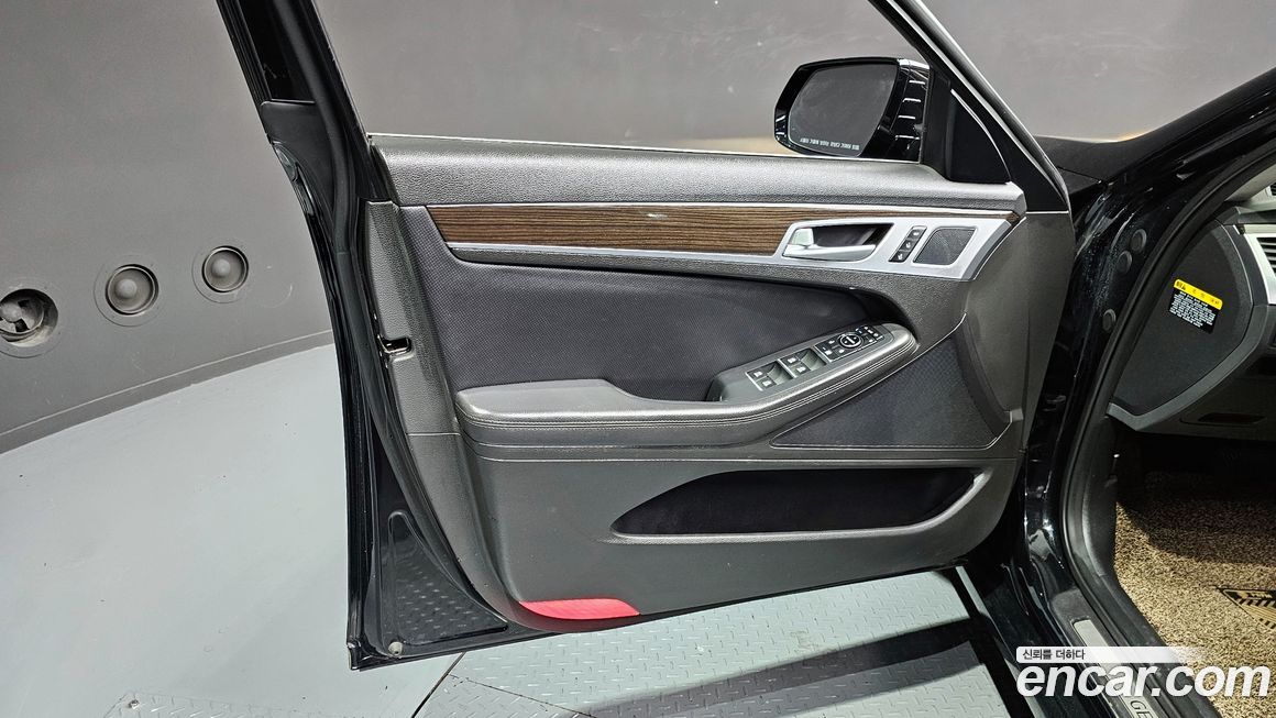 Genesis G80 2017