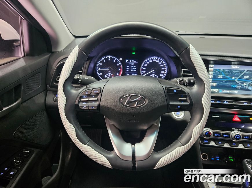 Hyundai AVANTE 2020