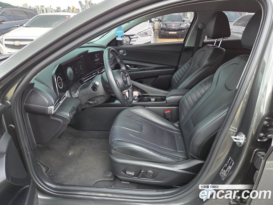 Hyundai AVANTE 2022
