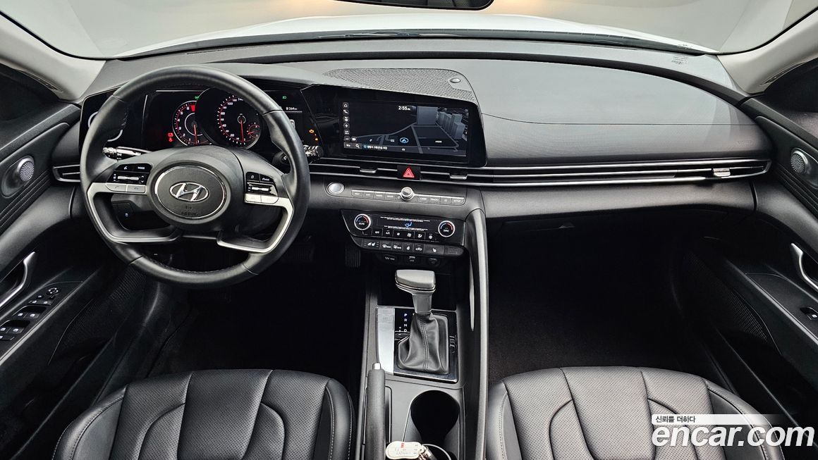 Hyundai AVANTE 2021