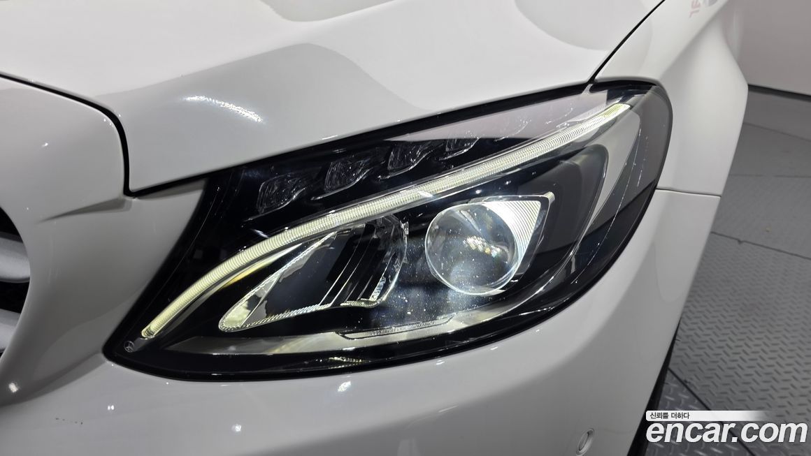 Mercedes-Benz C-Class 2017