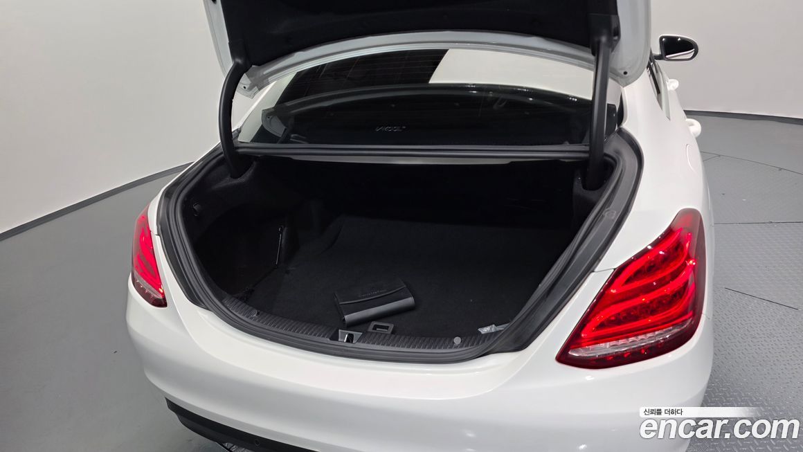 Mercedes-Benz C-Class 2017