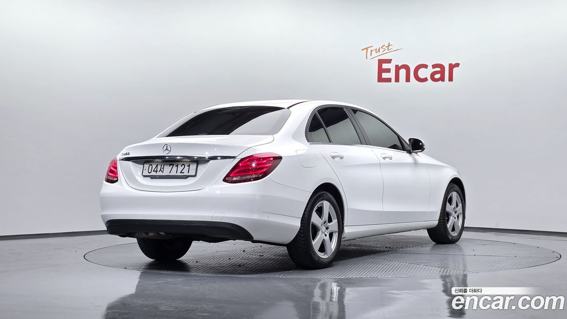 Mercedes-Benz C-Class 2017