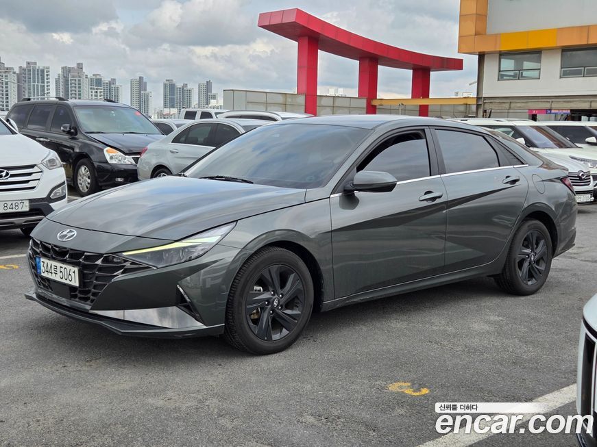 Hyundai AVANTE 2022