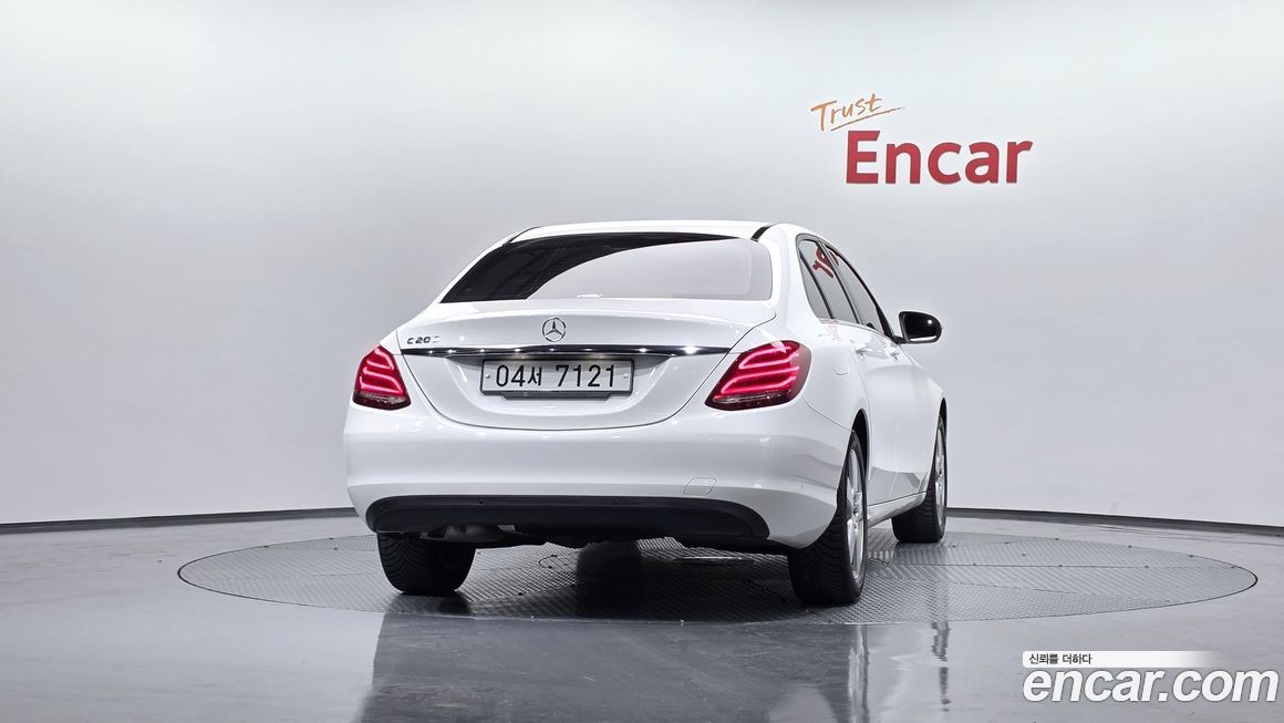 Mercedes-Benz C-Class 2017
