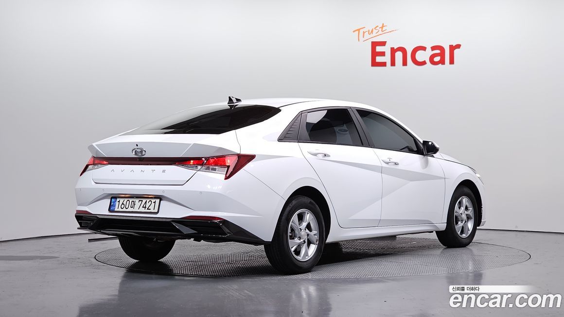 Hyundai AVANTE 2021
