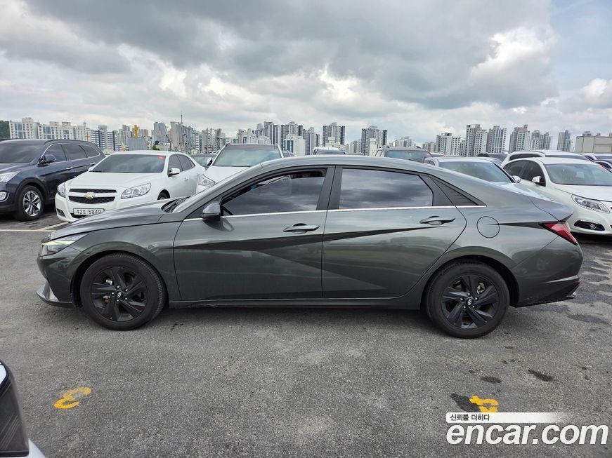 Hyundai AVANTE 2022
