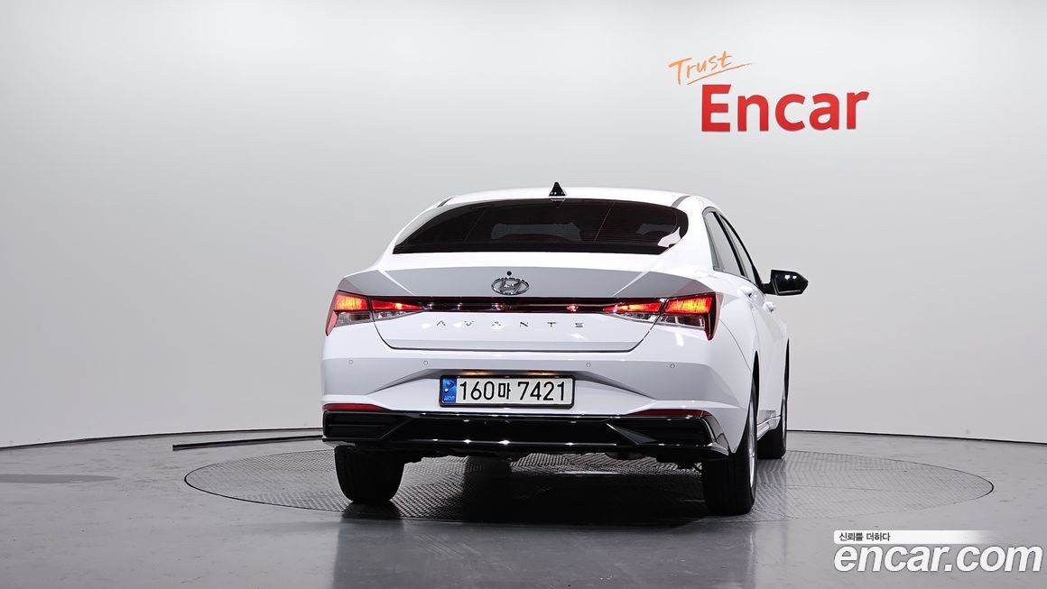 Hyundai AVANTE 2021