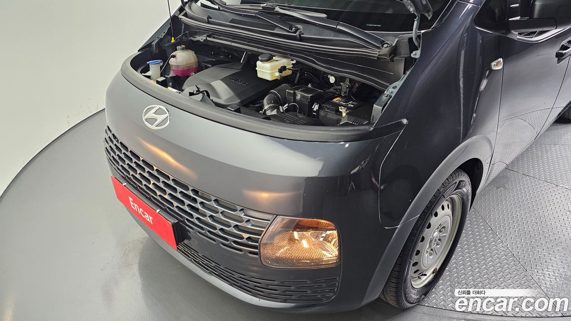 Hyundai Staria 2023