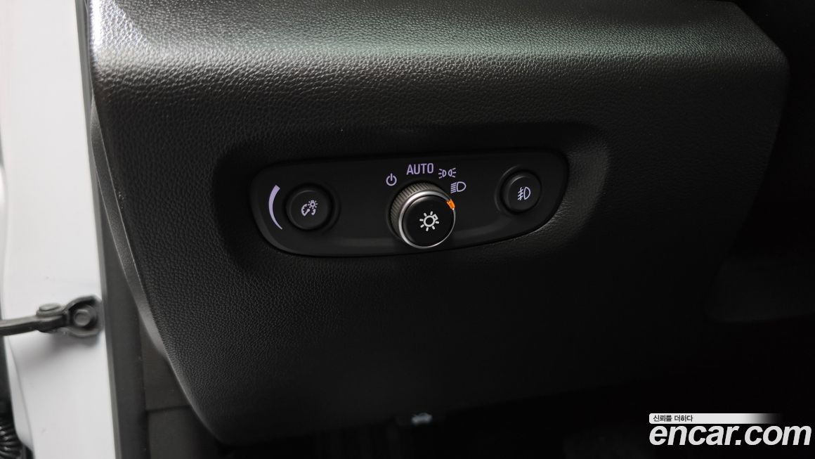 ChevroletGMDaewoo Traverse 2021