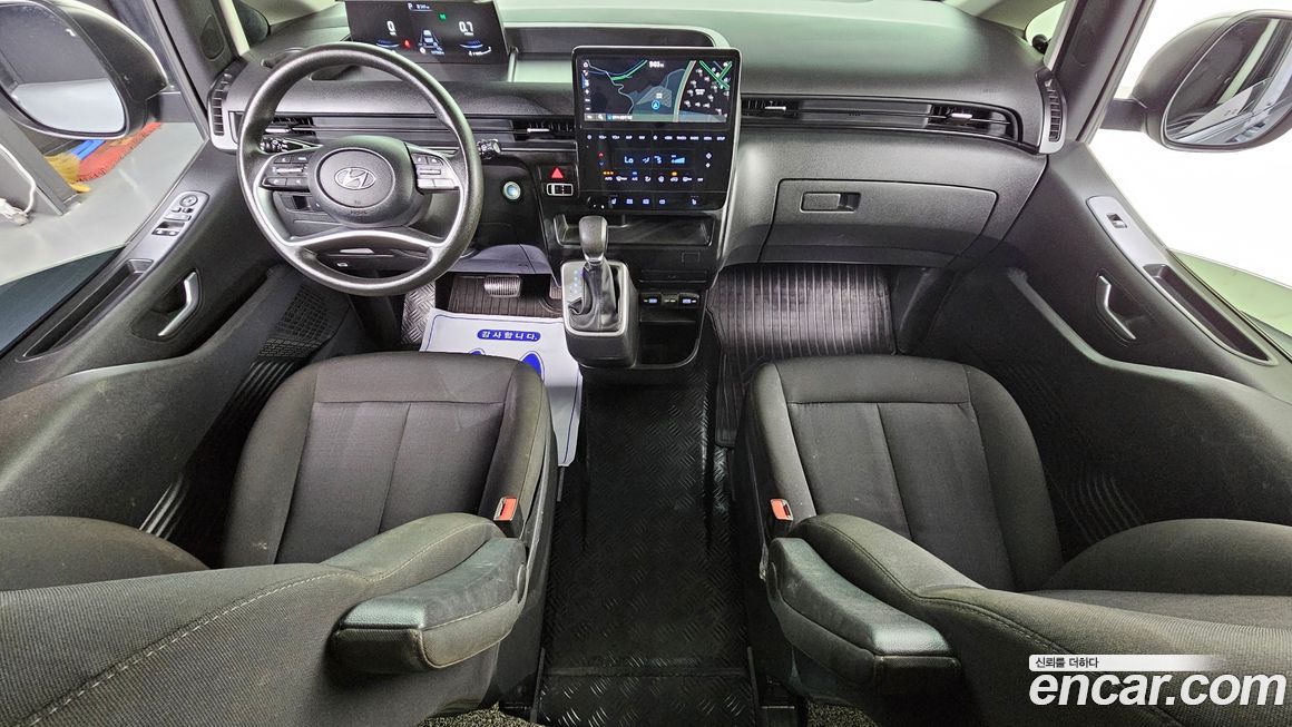 Hyundai Staria 2023