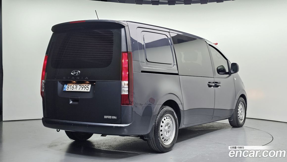 Hyundai Staria 2023