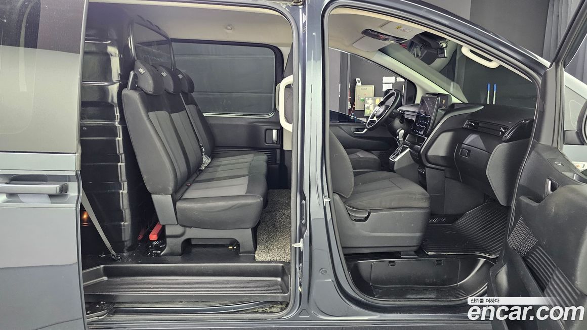 Hyundai Staria 2023