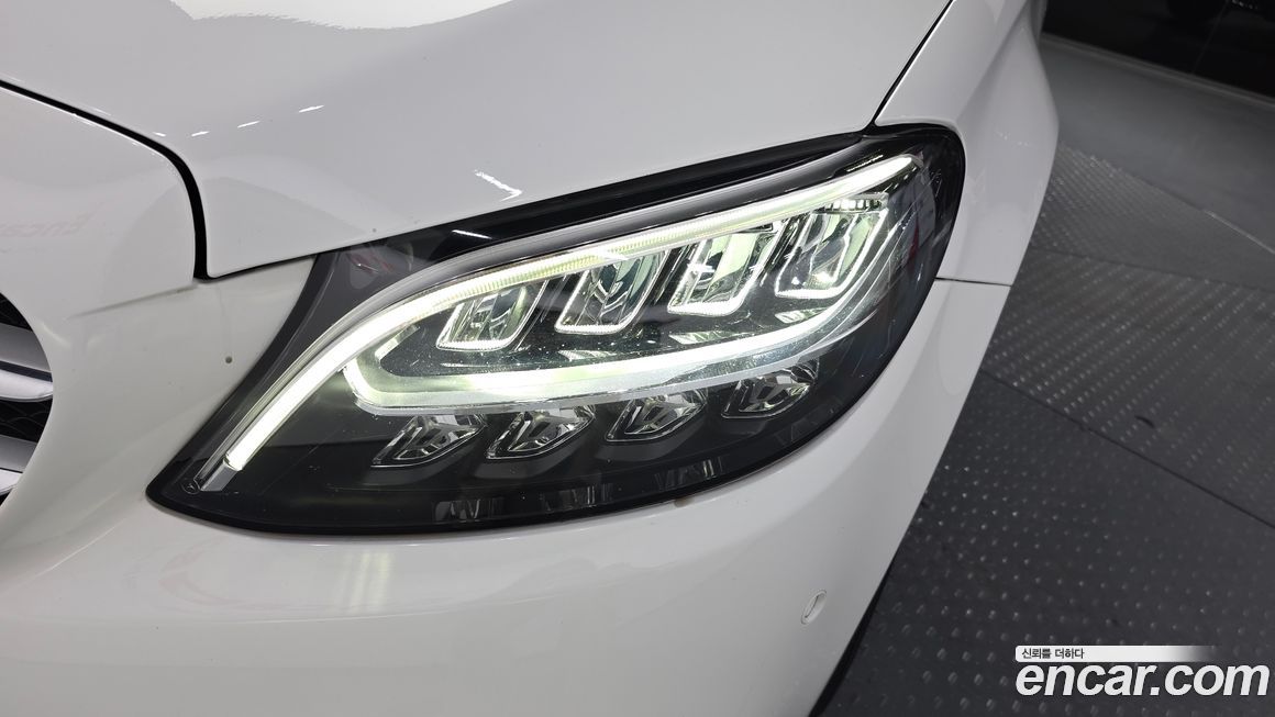 Mercedes-Benz C-Class 2019