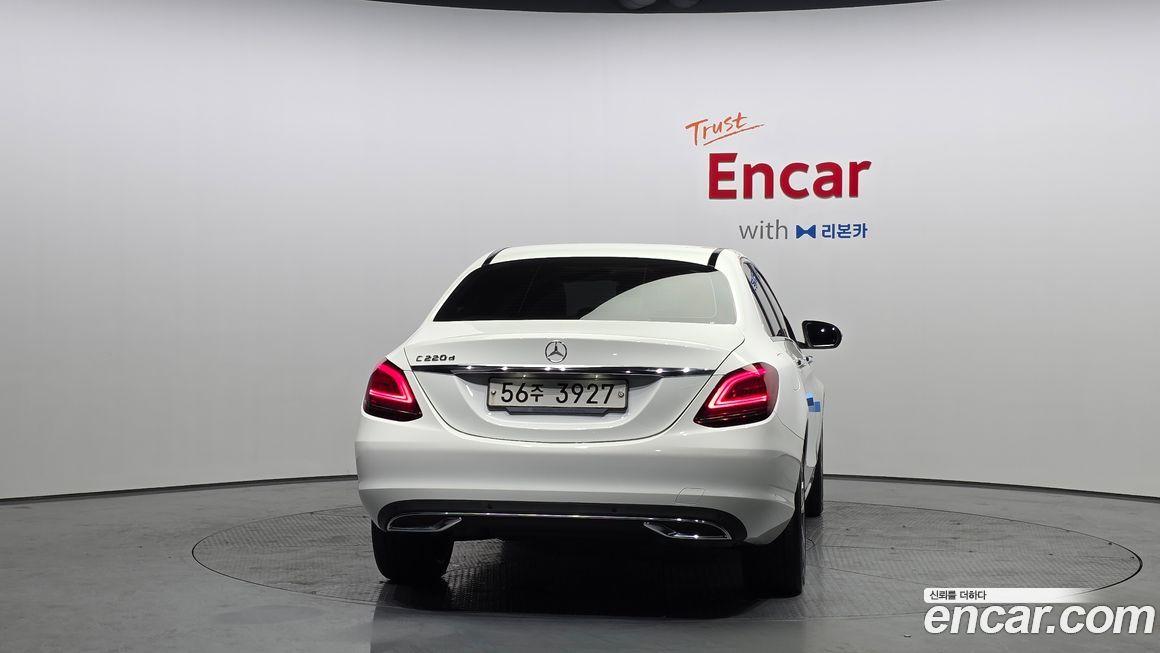 Mercedes-Benz C-Class 2019