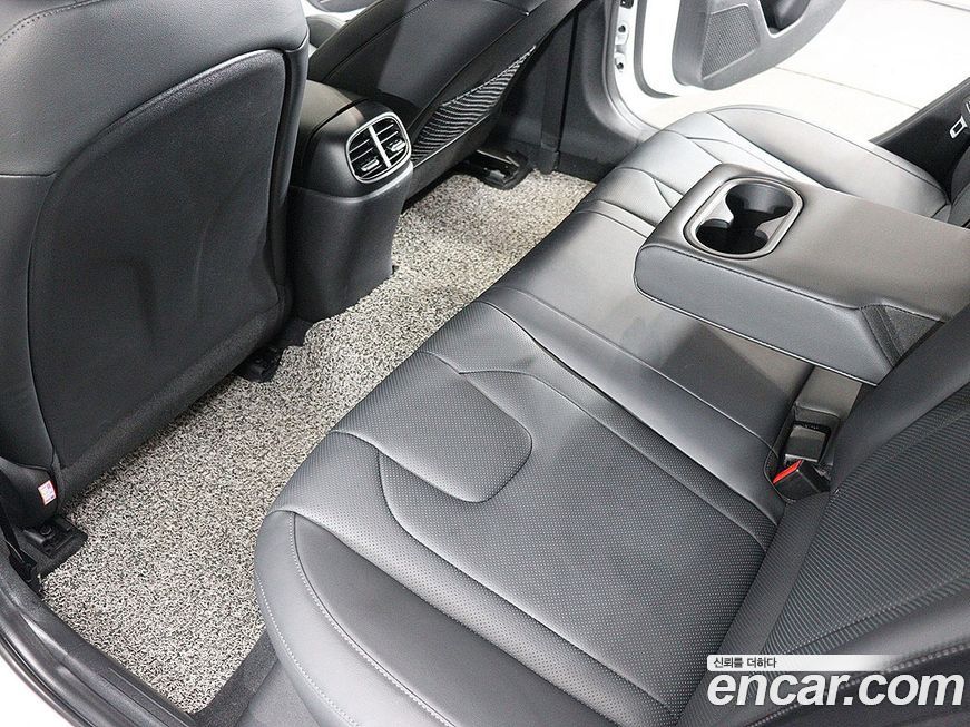 Hyundai AVANTE 2021