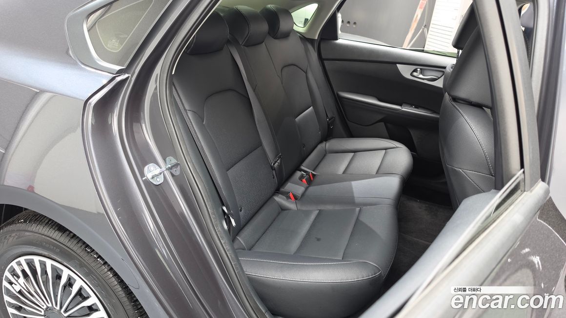 Kia K3 2023
