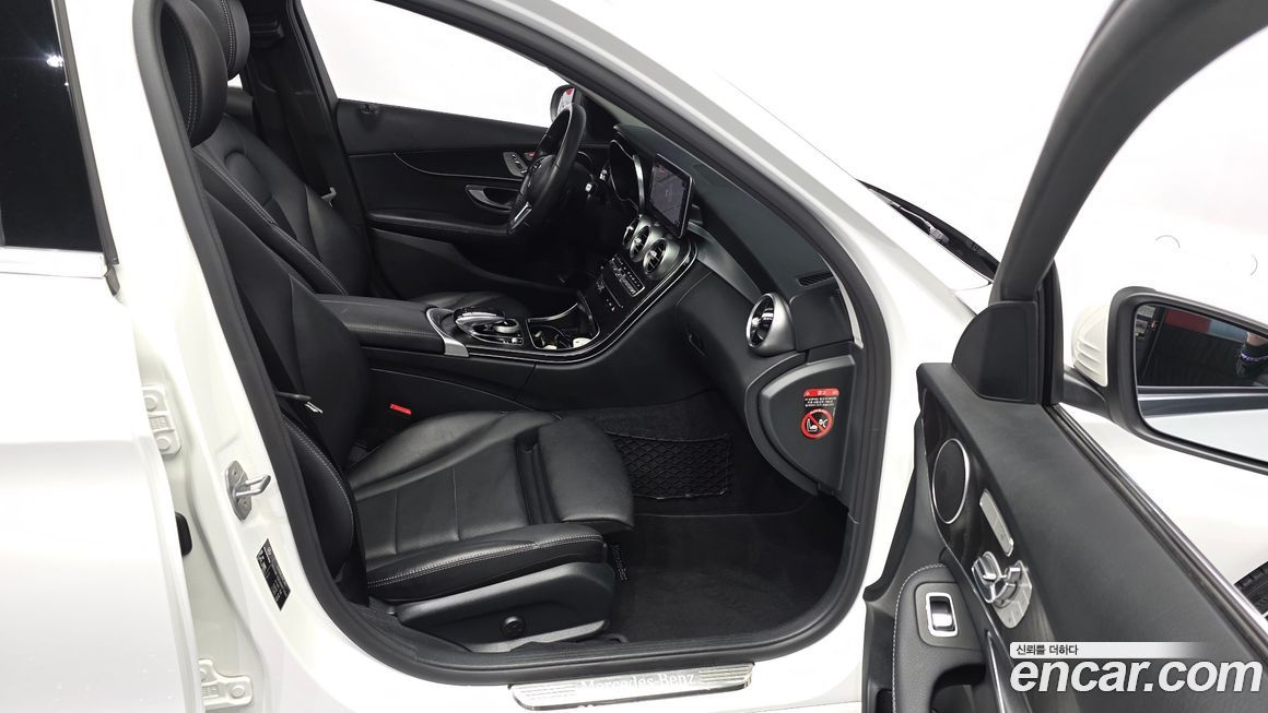 Mercedes-Benz C-Class 2019