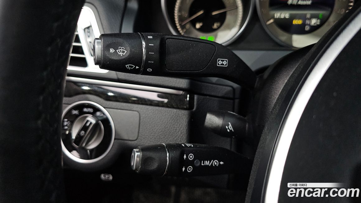 Mercedes-Benz E-Class 2016