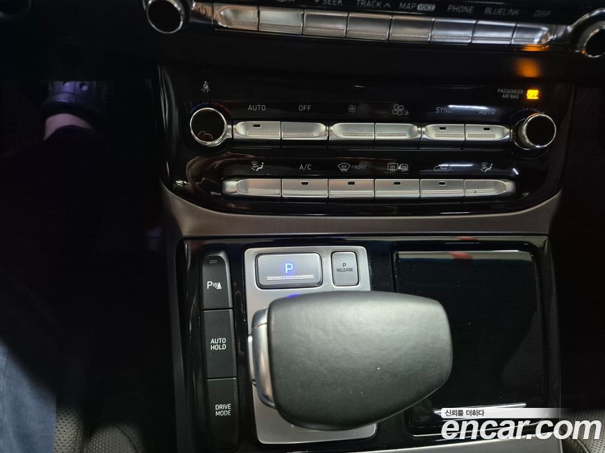 Genesis EQ900 2018