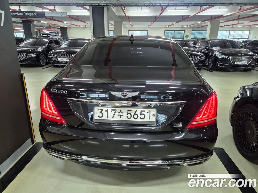 Genesis EQ900 2018
