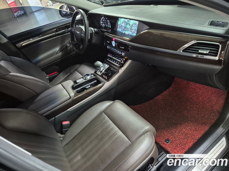 Genesis EQ900 2018