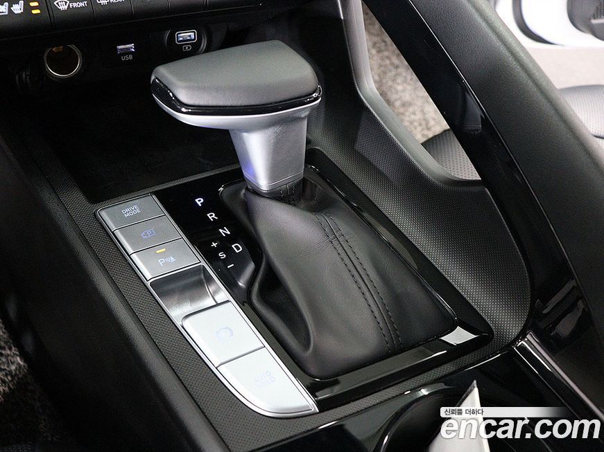 Hyundai AVANTE 2021