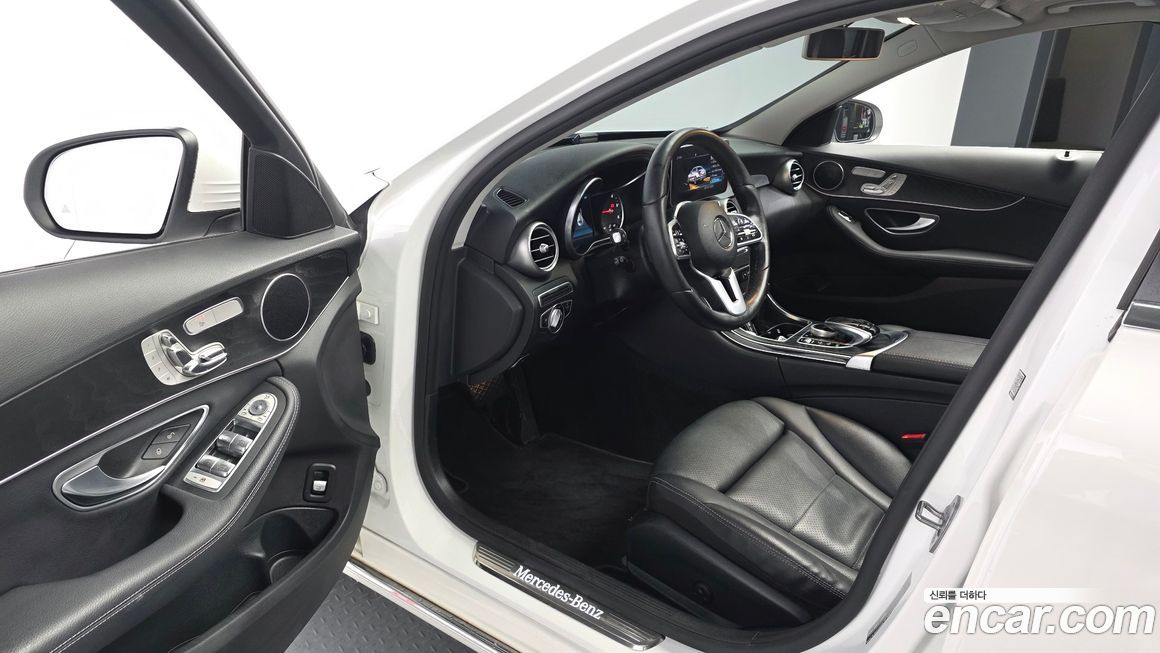 Mercedes-Benz C-Class 2019