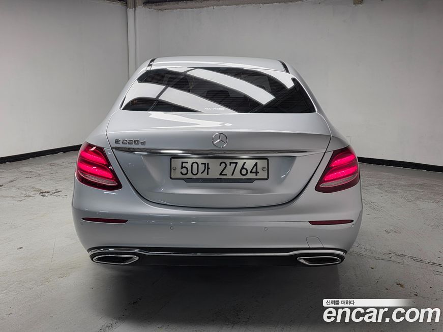 Mercedes-Benz E-Class 2019