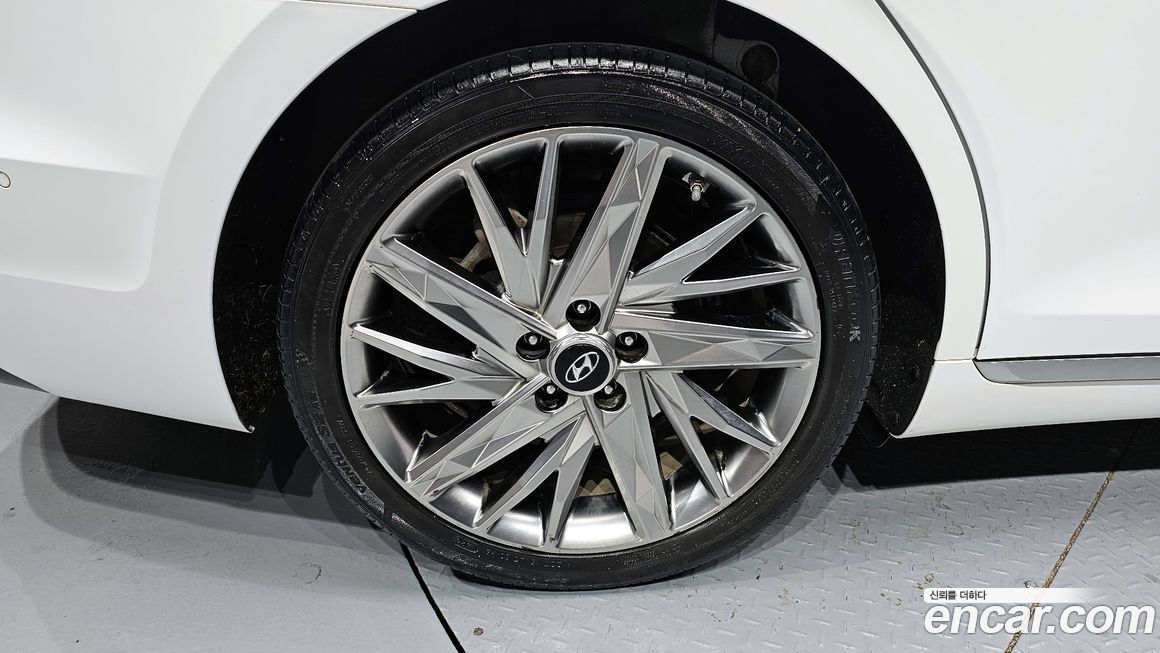Hyundai Grandeur 2020