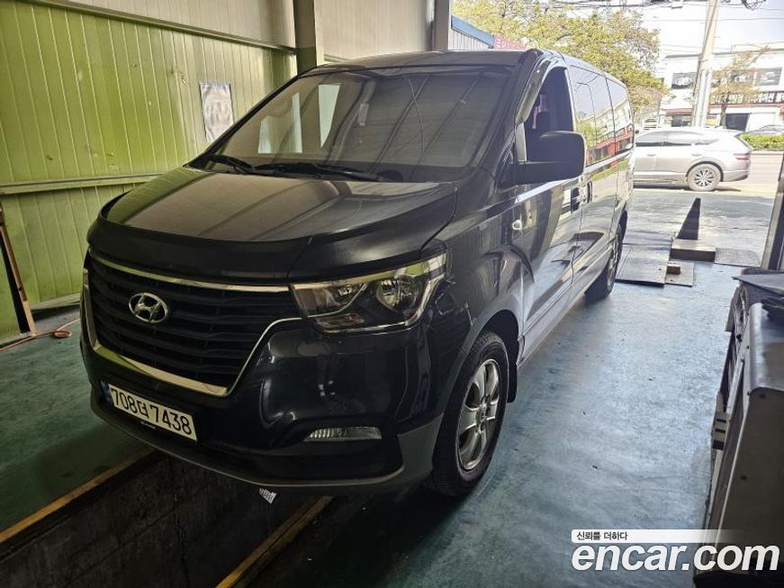 Hyundai Starex 2019