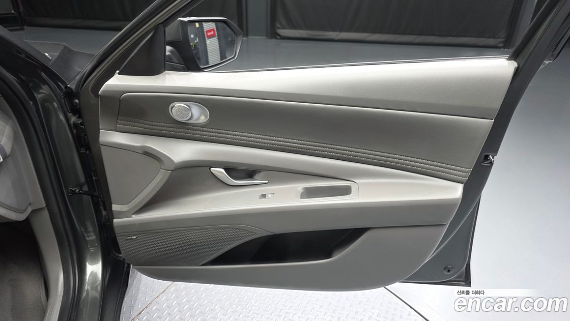 Hyundai AVANTE 2023