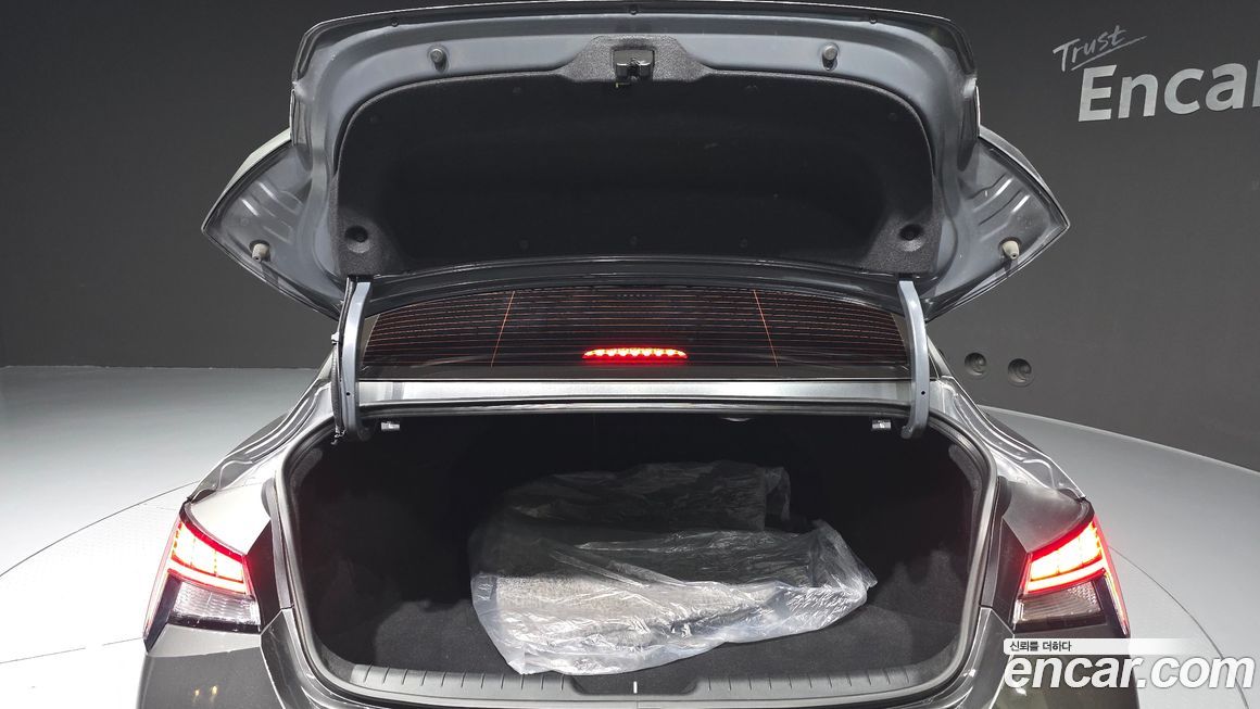 Hyundai AVANTE 2023