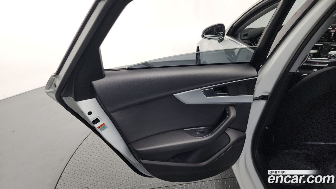Audi A4 2019