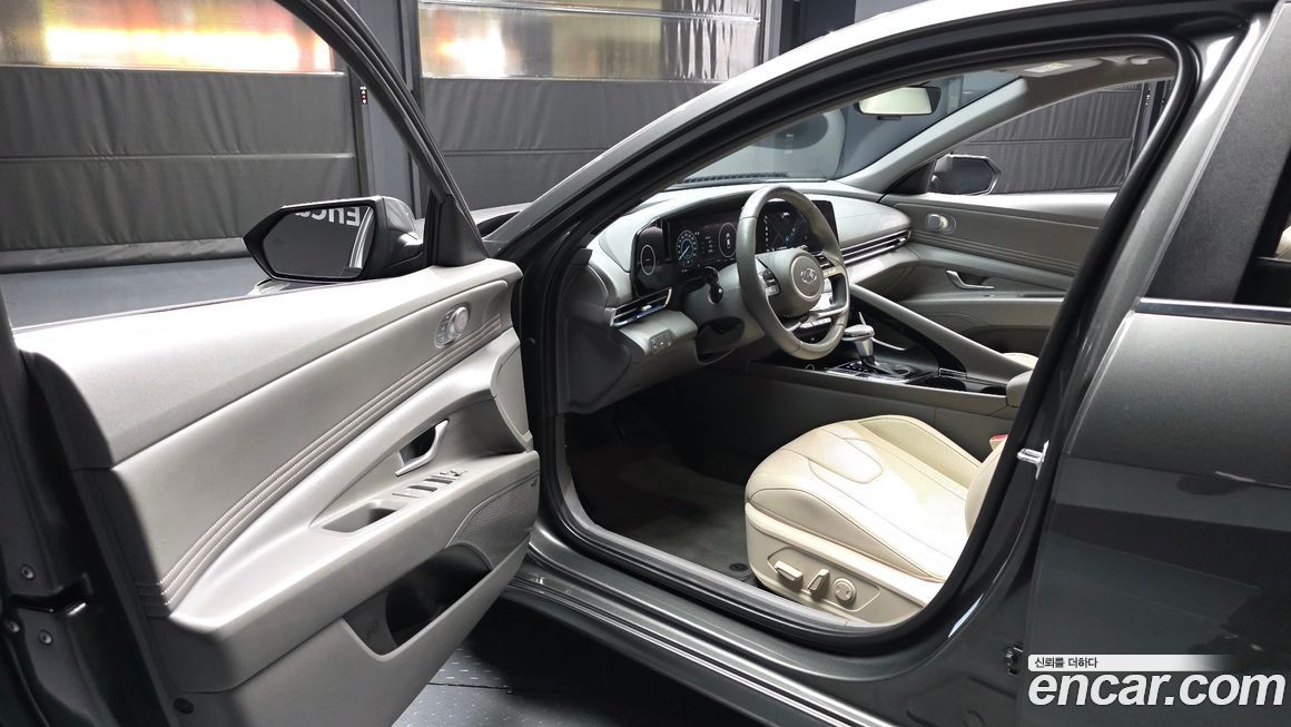 Hyundai AVANTE 2023