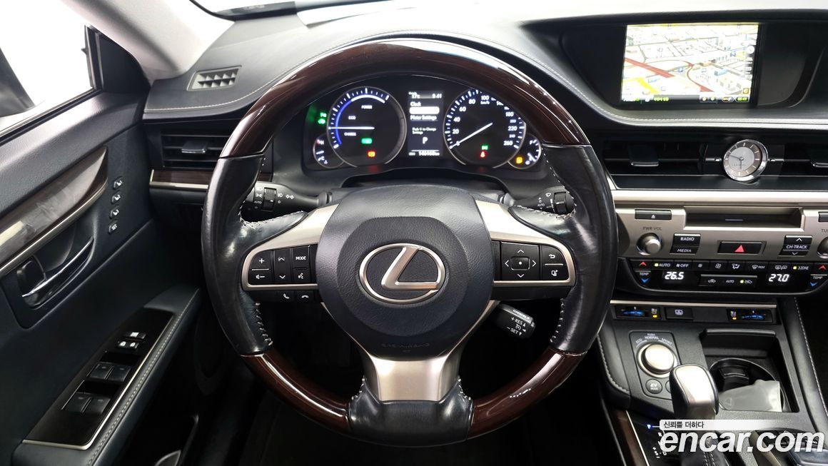 Lexus ES 2018
