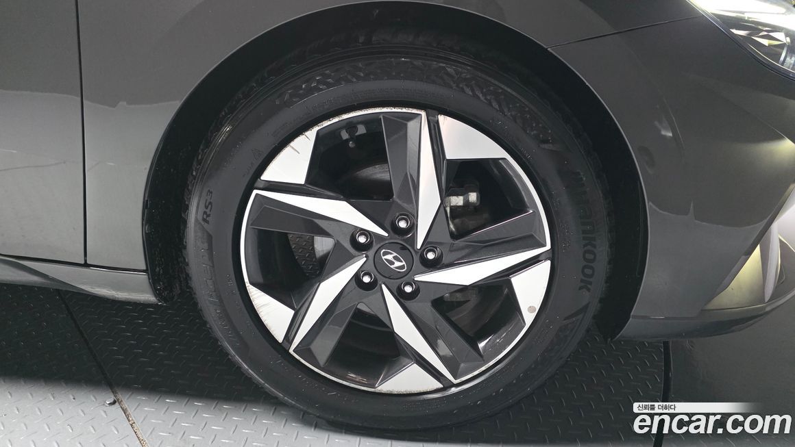 Hyundai AVANTE 2023