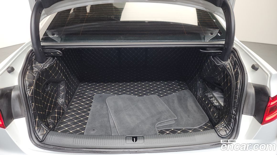 Audi A4 2019