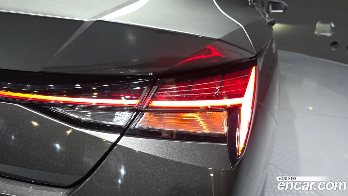 Hyundai AVANTE 2023