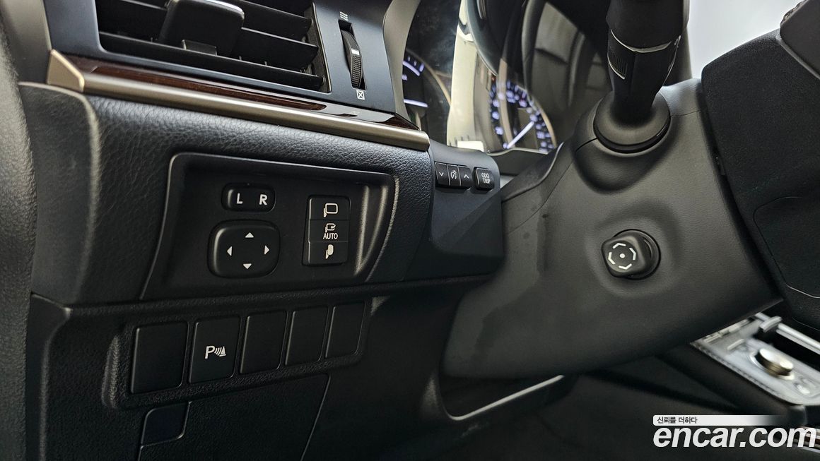 Lexus ES 2017