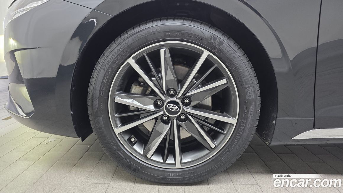 Hyundai Grandeur 2020