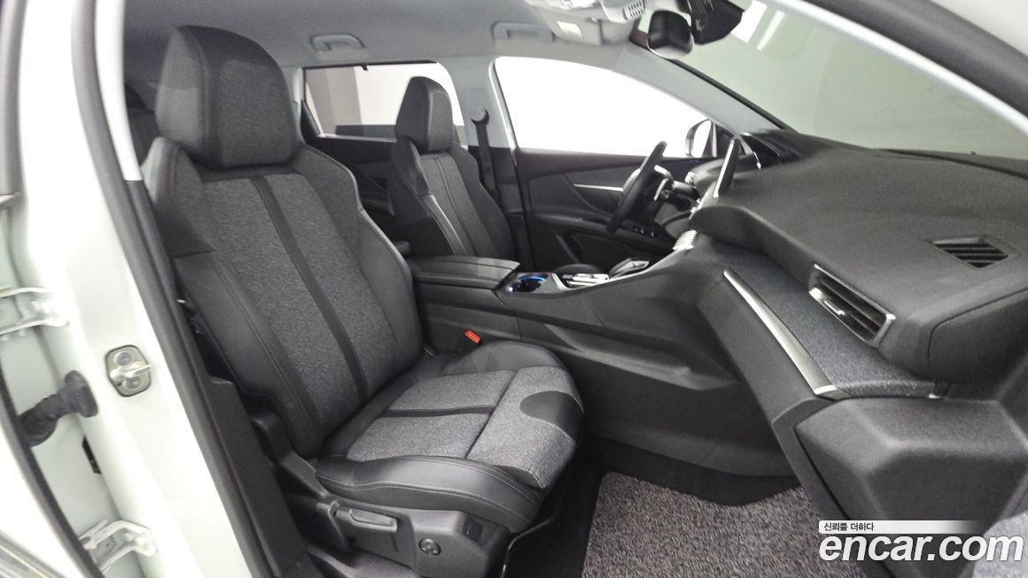 Peugeot 5008 2020