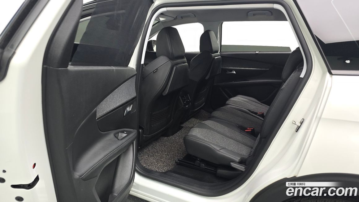 Peugeot 5008 2020