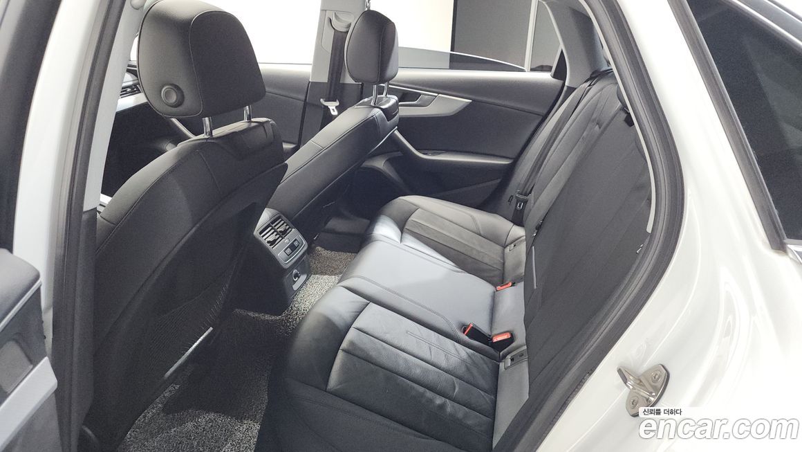 Audi A4 2019