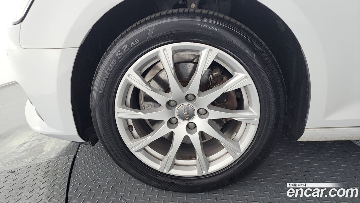 Audi A4 2019