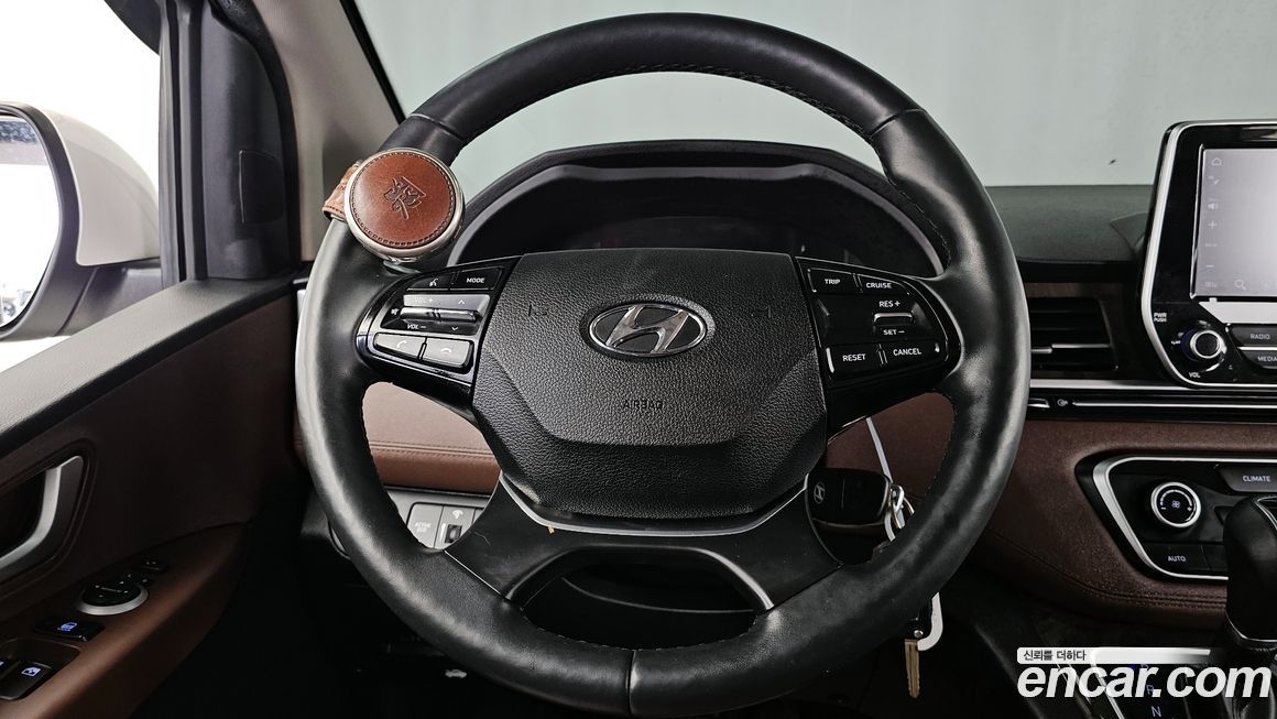 Hyundai Starex 2019