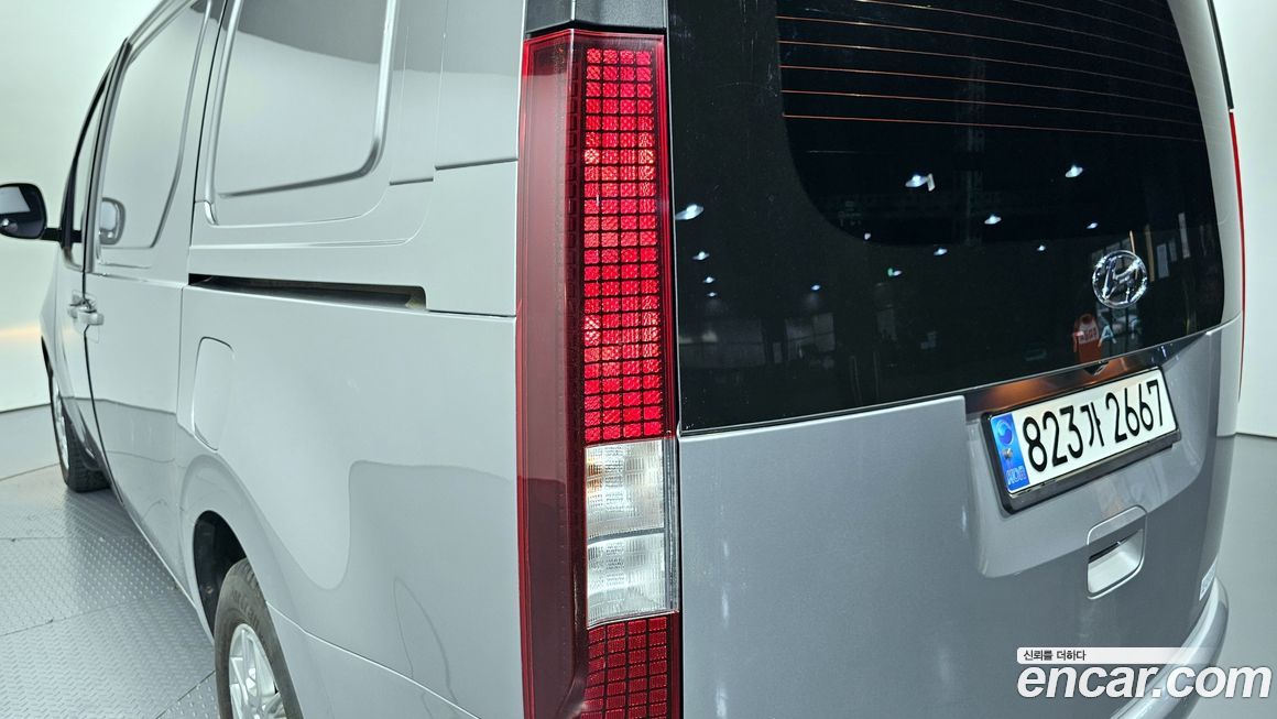 Hyundai Staria 2023